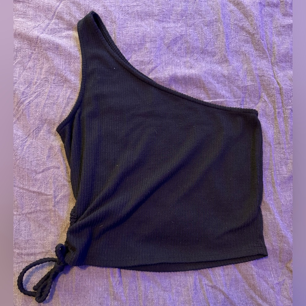 Black one shoulder crop top